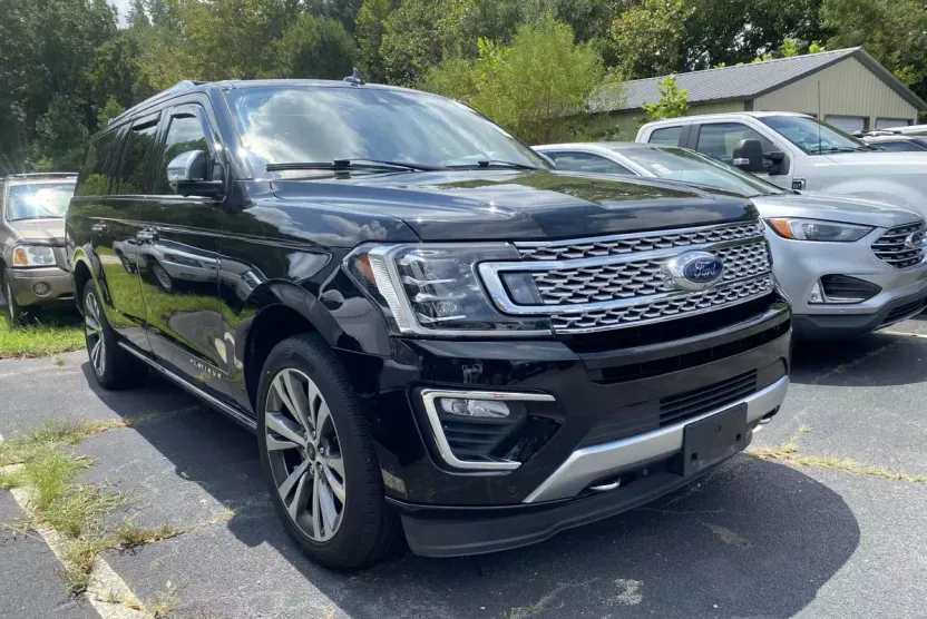 2021 Ford Expedition MAX Platinum photo 1