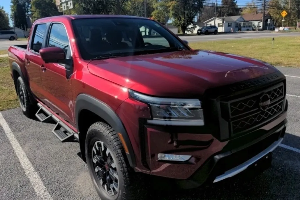 2023 Nissan Frontier PRO-4X photo 1