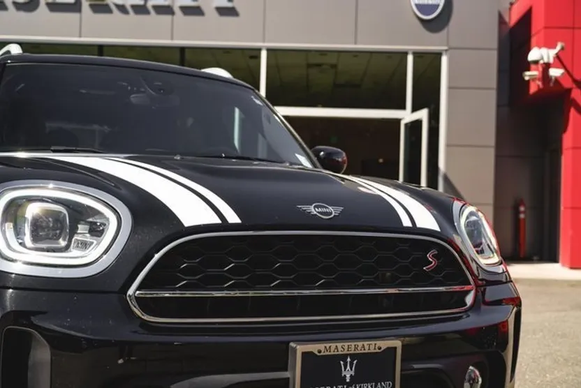 2022 Mini Countryman S ALL4 photo 1