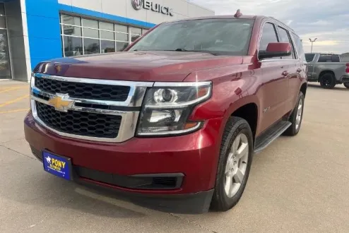 2018 Chevrolet Tahoe LT photo 2
