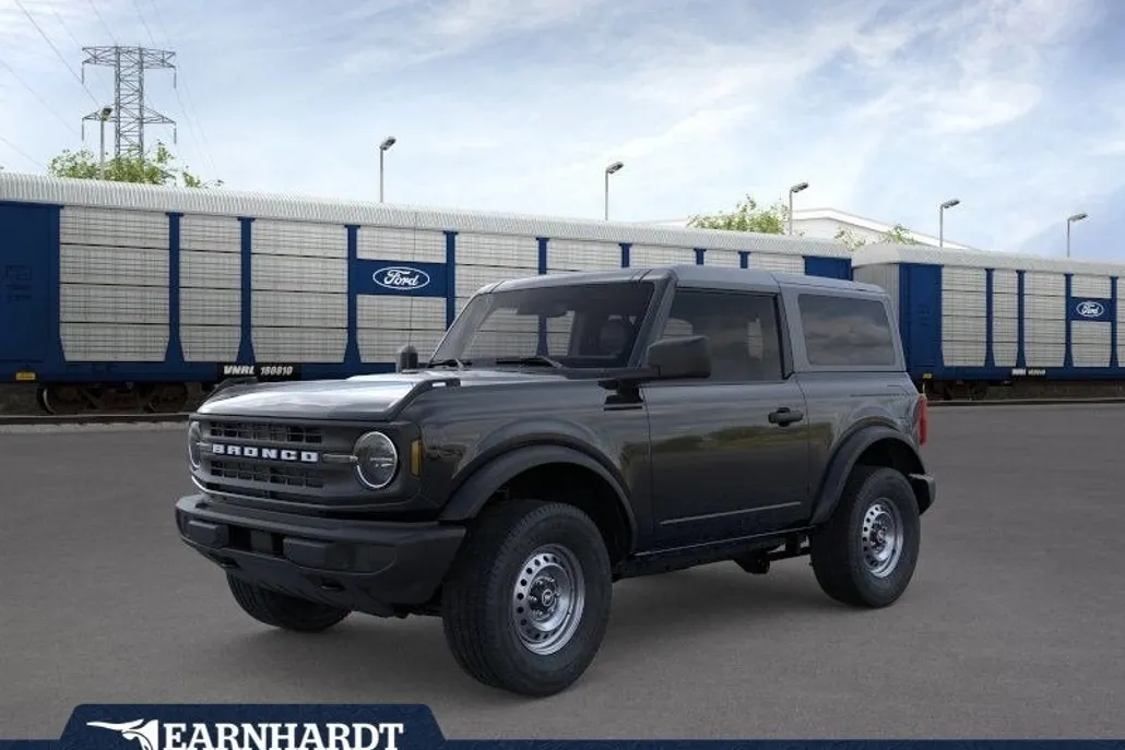2025 Ford Bronco Base photo 1