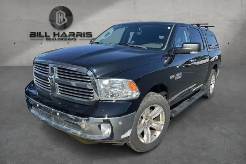 2014 Ram 1500 SLT photo 1