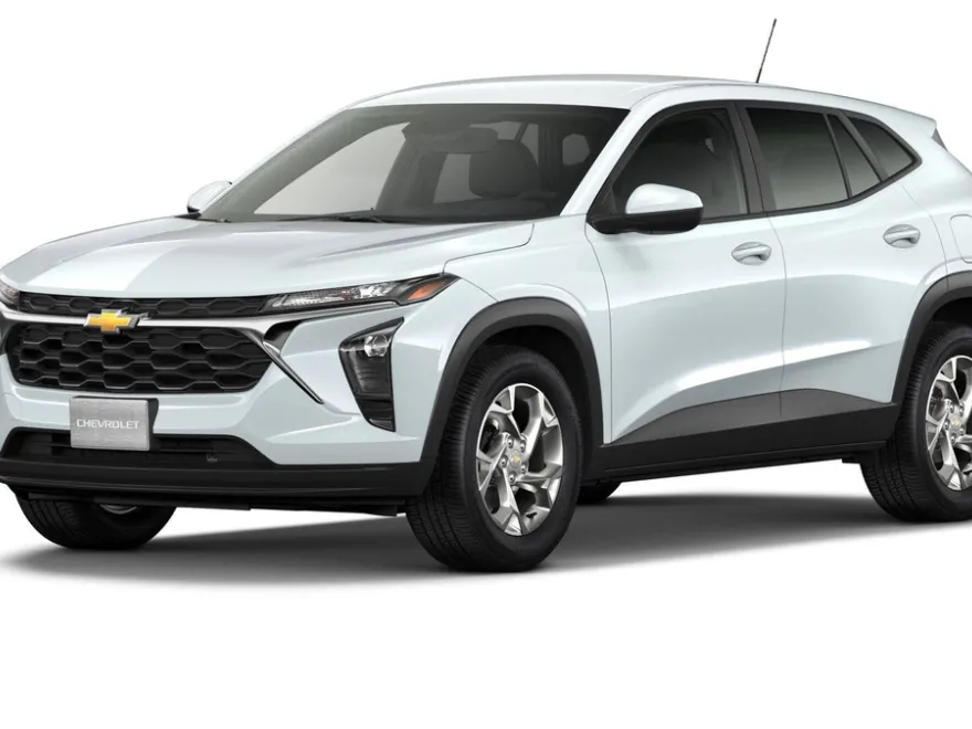 2025 Chevrolet Trax LS photo 1