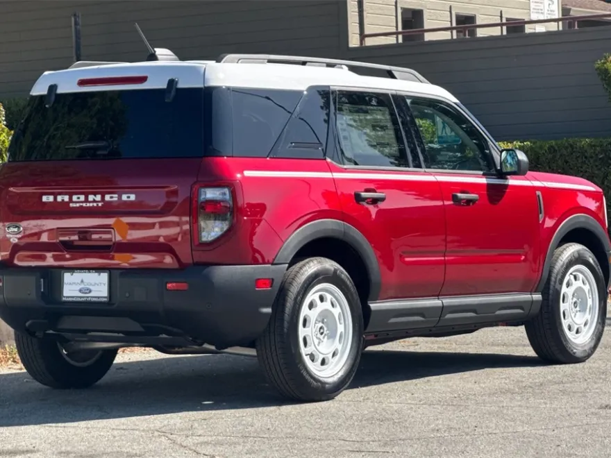 2025 Ford Bronco Sport Heritage photo 1