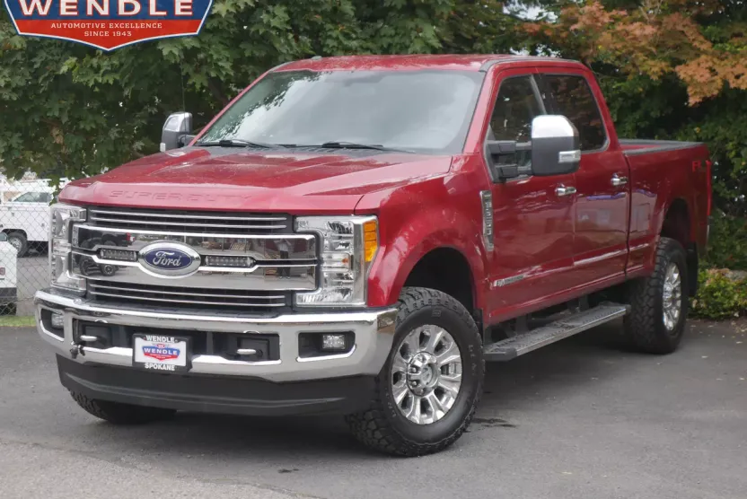 2017 Ford F-250 Lariat photo 1