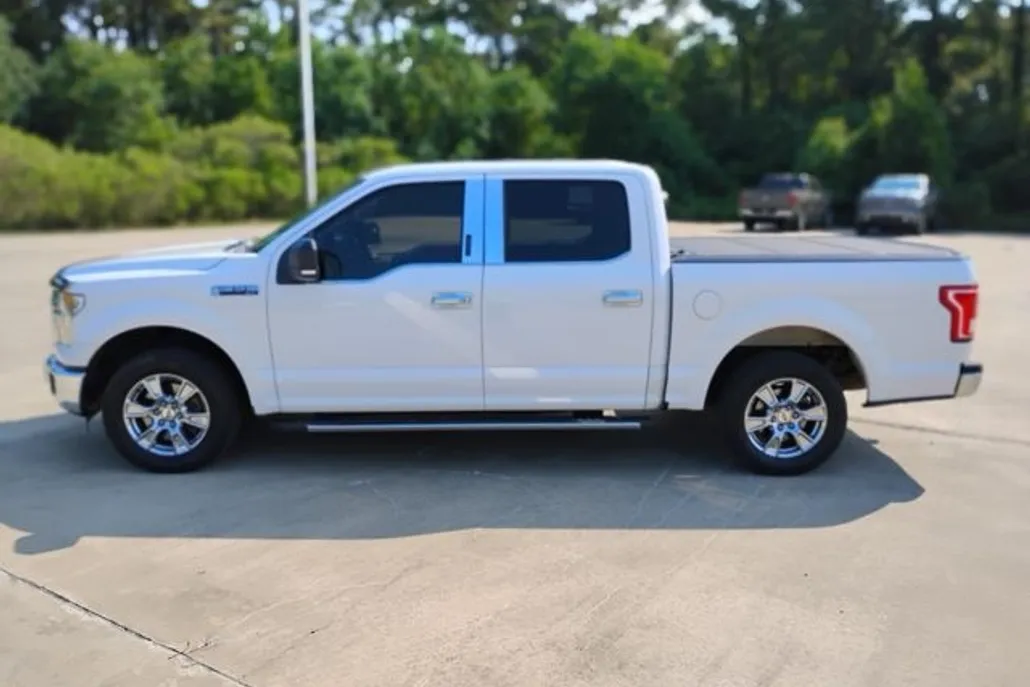 2015 Ford F-150 XLT photo 1