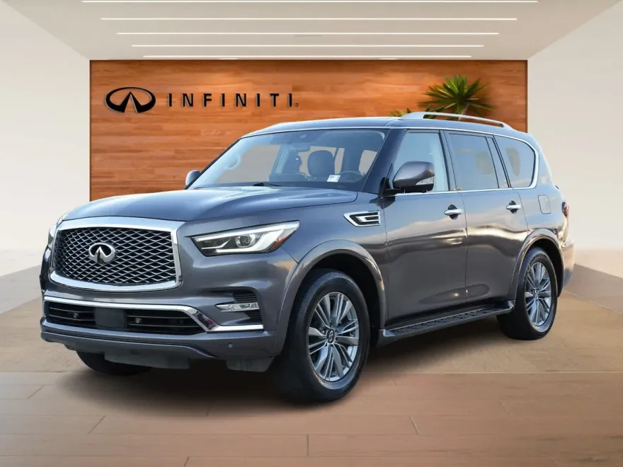 2022 Infiniti QX80 Luxe photo 1
