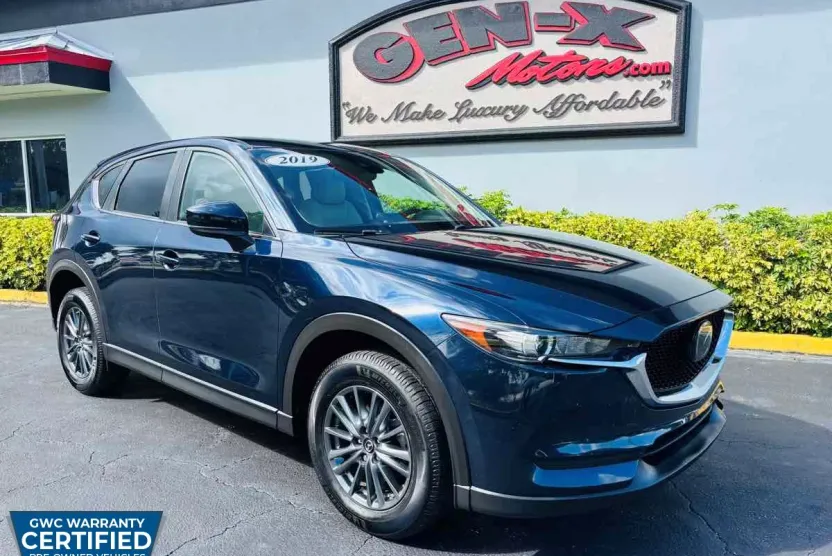 2019 Mazda CX-5 Touring photo 1