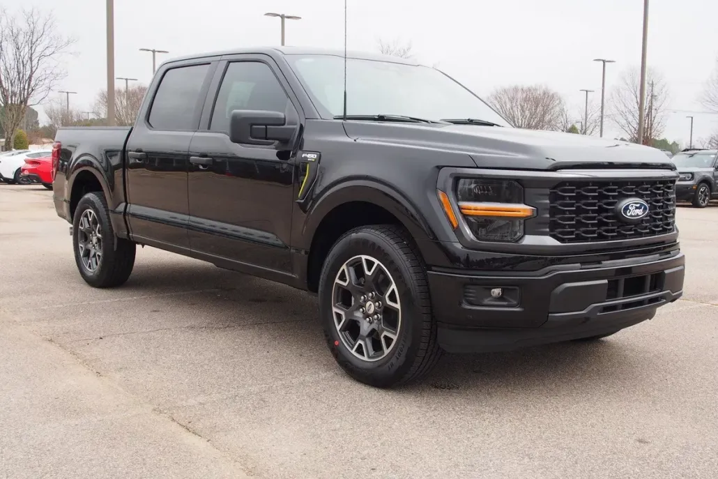 2025 Ford F-150 STX photo 1