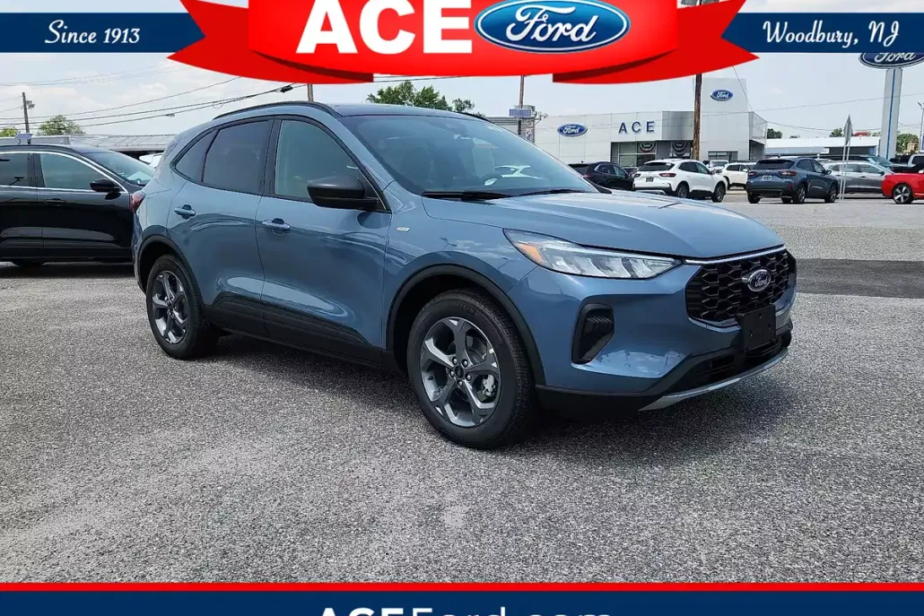 2025 Ford Escape ST-Line photo 1