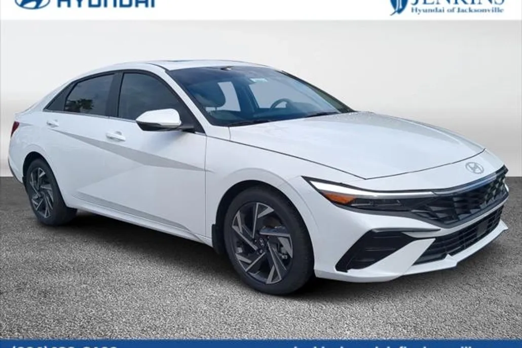 2025 Hyundai Elantra Limited photo 1