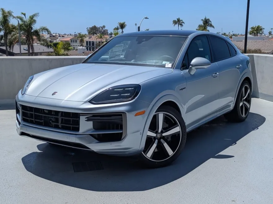 2025 Porsche Cayenne E-Hybrid Coupe Turbo photo 1