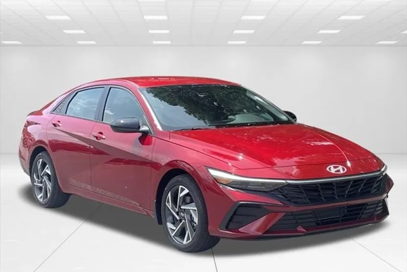2025 Hyundai Elantra SEL Sport photo 1