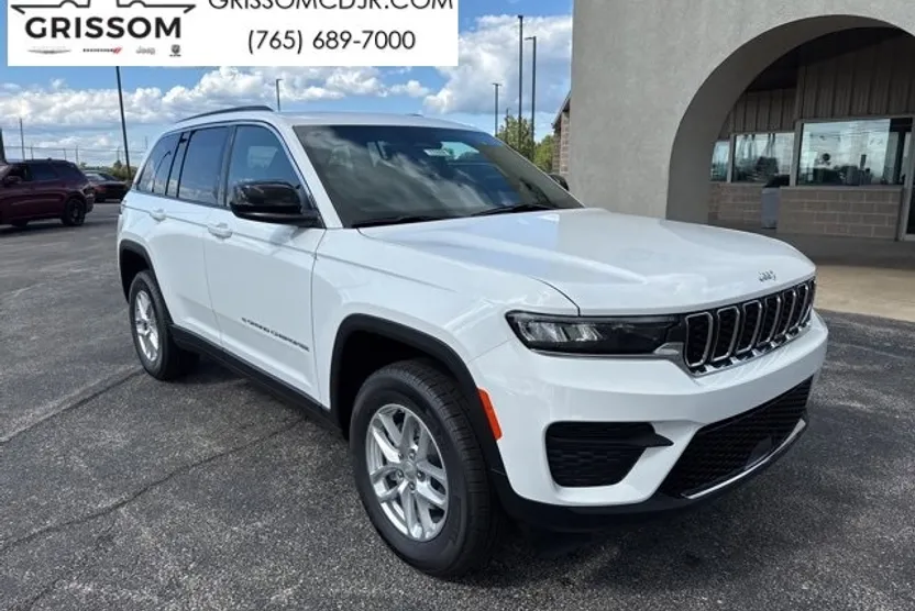 2025 Jeep Grand Cherokee Laredo X photo 1