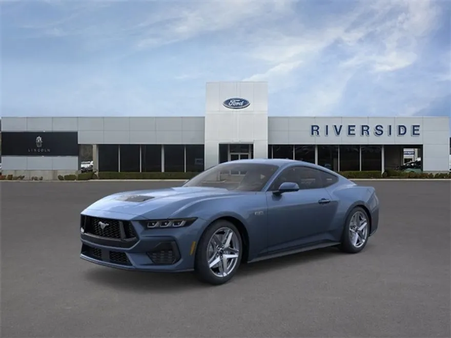 2025 Ford Mustang GT photo 1