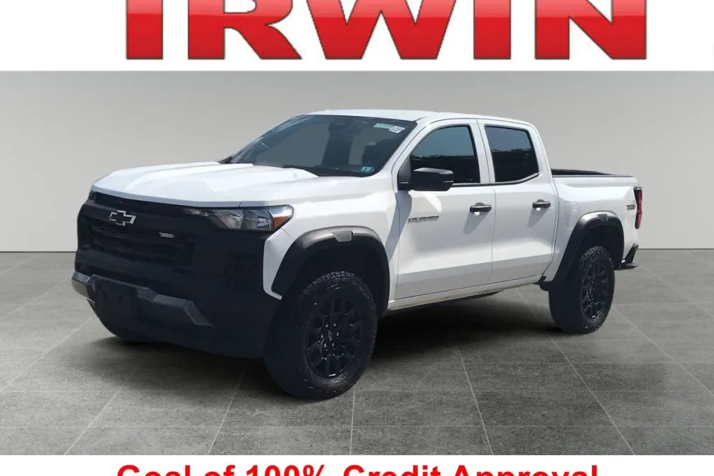 2024 Chevrolet Colorado Trail Boss photo 1