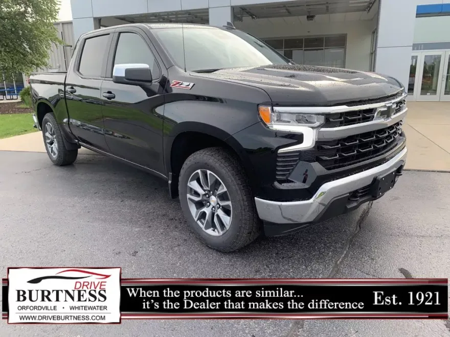 2026 Chevrolet Silverado 1500 LT photo 1
