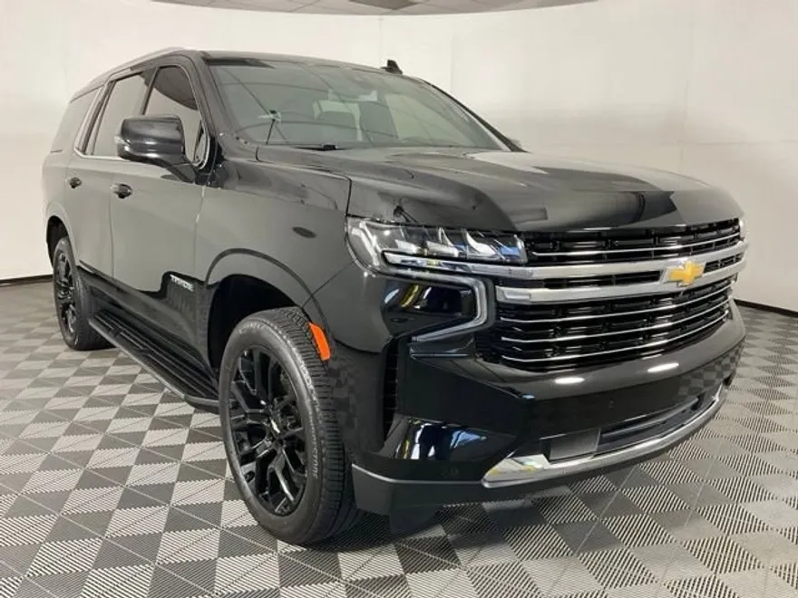 2022 Chevrolet Tahoe LT photo 1
