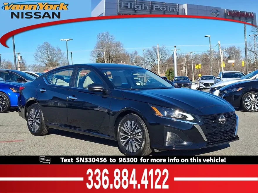 2025 Nissan Altima SV photo 1