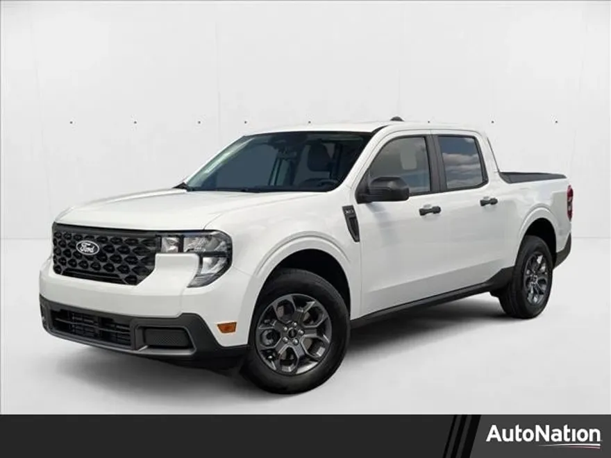 2025 Ford Maverick XLT photo 1