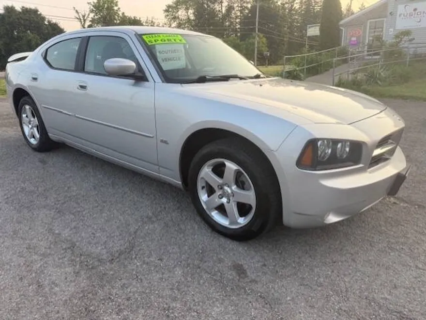 2010 Dodge Charger SXT photo 1