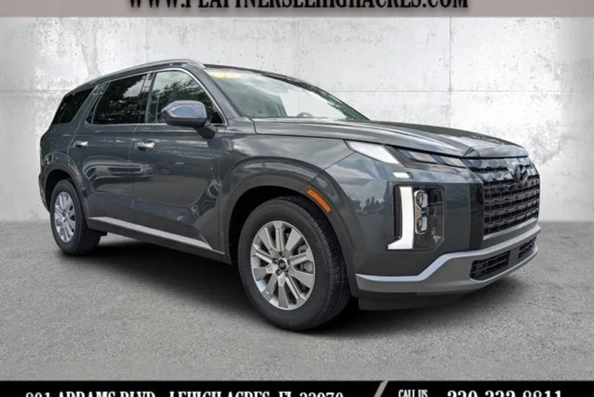 2023 Hyundai Palisade SEL photo 1
