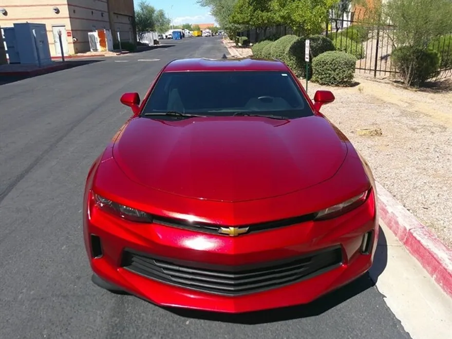 2016 Chevrolet Camaro 1LT photo 1