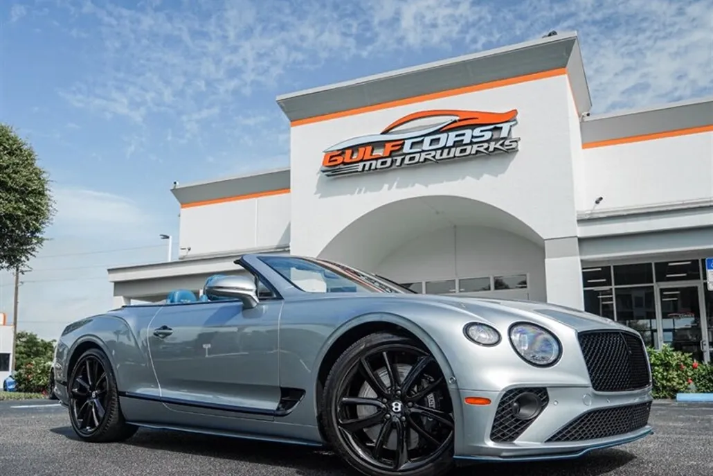 2022 Bentley Continental GTC V8 photo 1