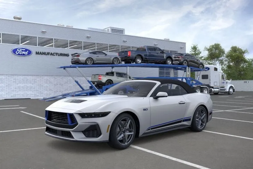 2025 Ford Mustang GT Premium Convertible photo 1