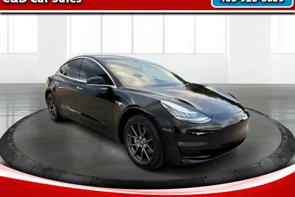 2019 Tesla Model 3 photo 1