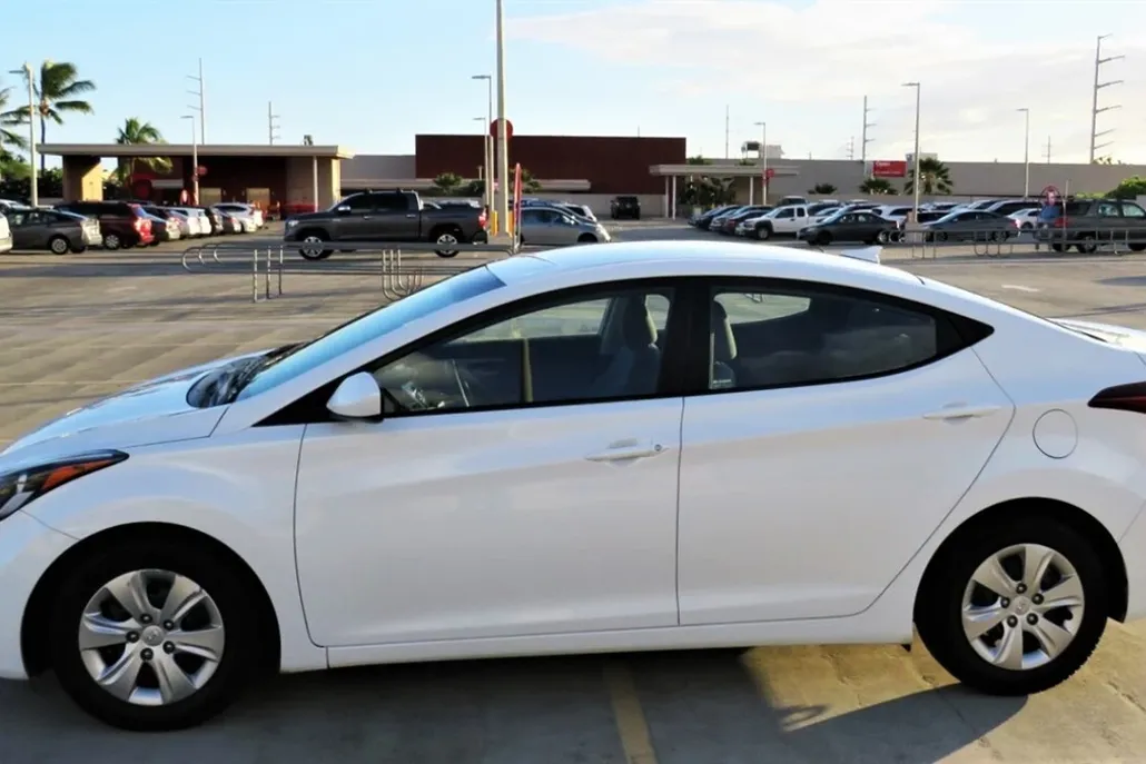 2016 Hyundai Elantra SE photo 1