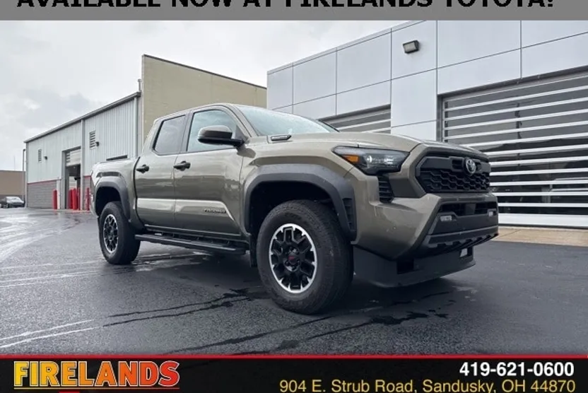2024 Toyota Tacoma TRD photo 1