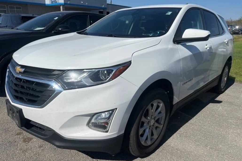 2020 Chevrolet Equinox LT photo 1