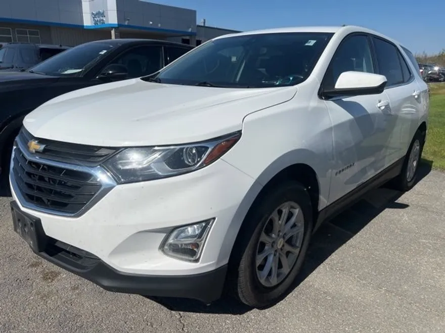 2020 Chevrolet Equinox LT photo 1