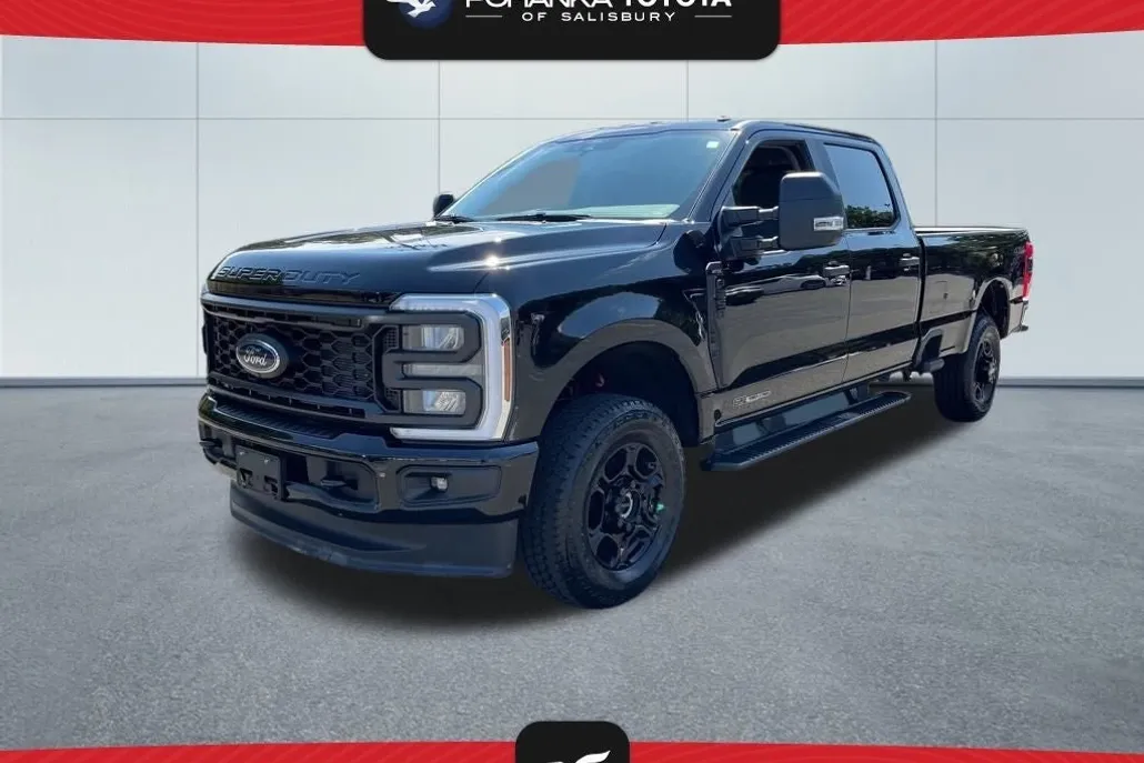 2025 Ford F-350 XL photo 1