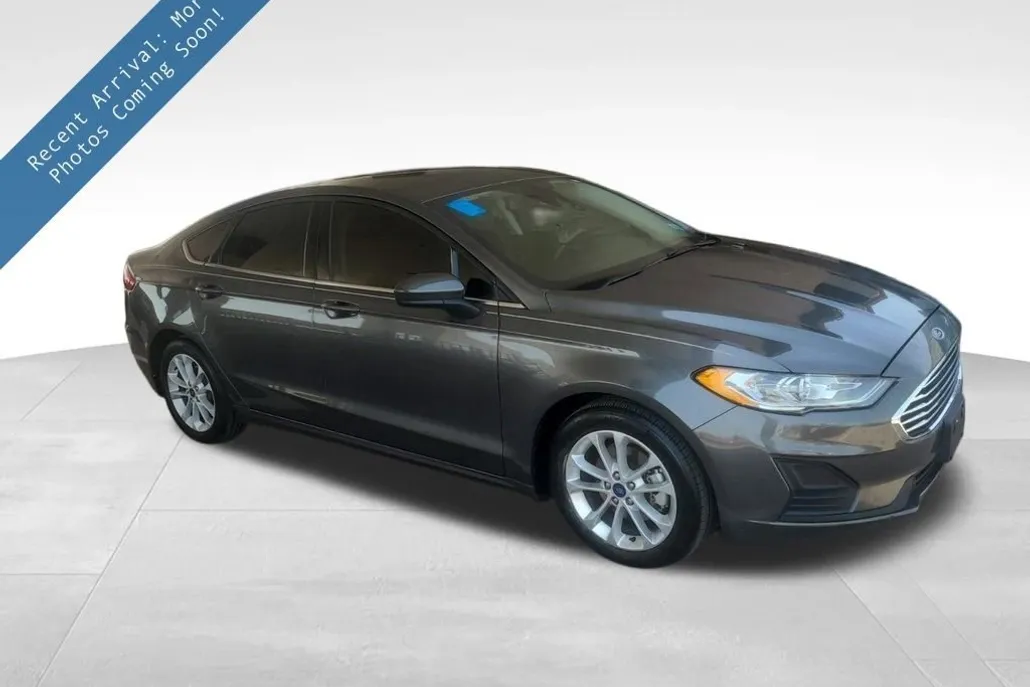 2019 Ford Fusion SE photo 1
