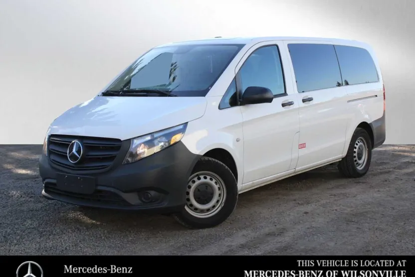 2023 Mercedes Benz Metris photo 1