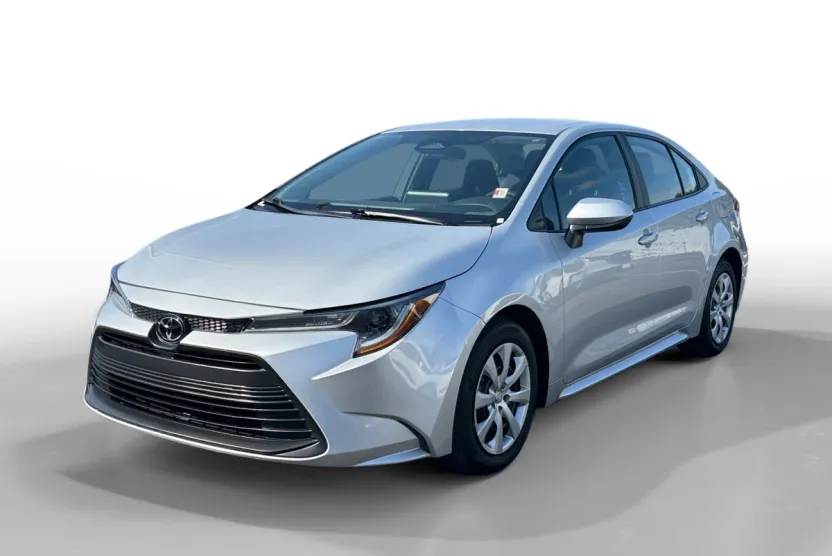 2024 Toyota Corolla LE photo 1