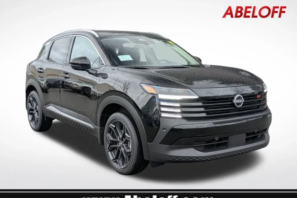 2025 Nissan Kicks SR photo 1