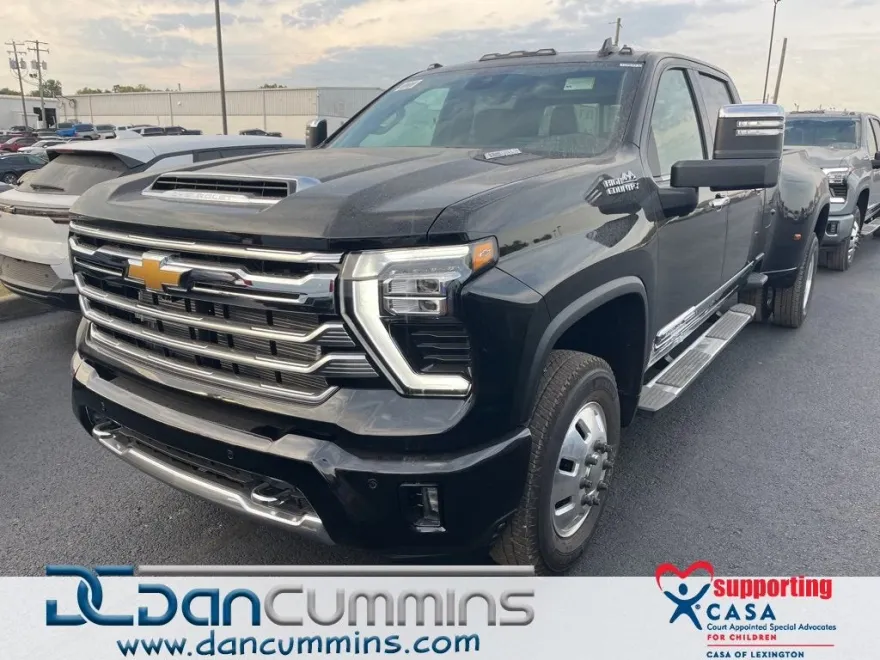 2026 Chevrolet Silverado 3500HD High Country photo 1