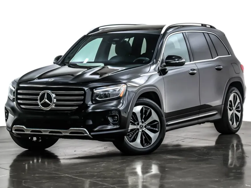 2024 Mercedes Benz GLB 250 4MATIC photo 1