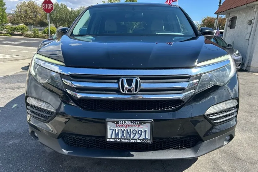 2016 Honda Pilot EX-L photo 1