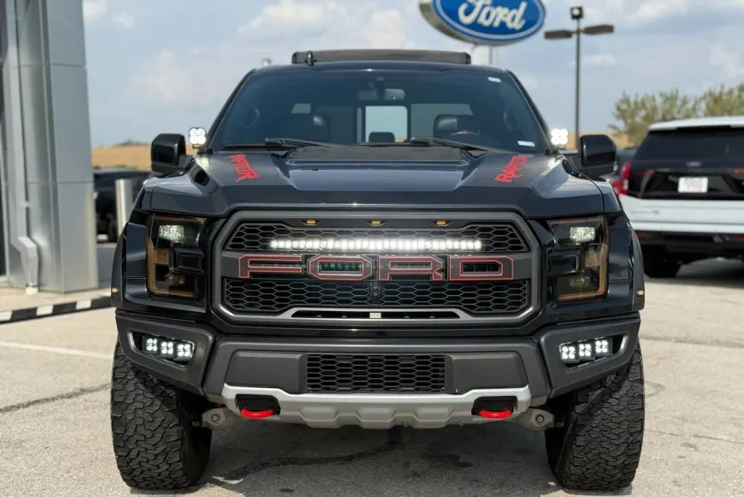 2020 Ford F-150 Raptor photo 1