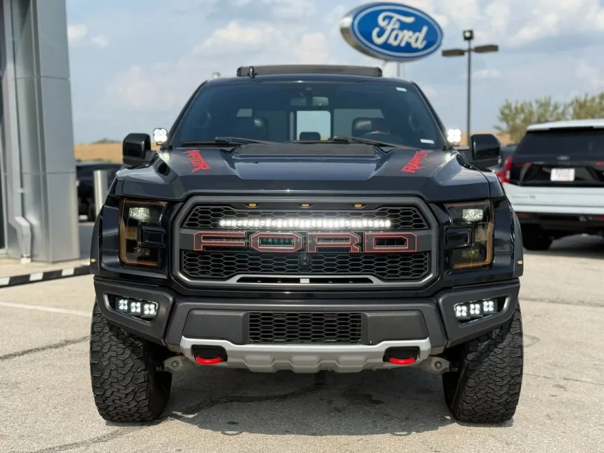 2020 Ford F-150 Raptor photo 1