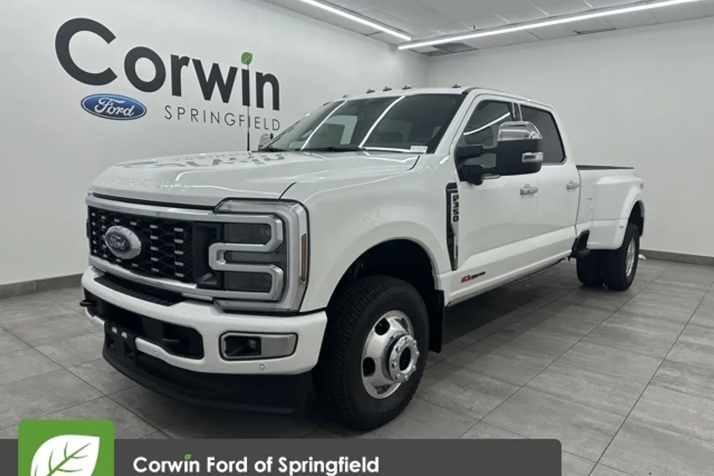 2026 Ford F-350 Platinum photo 1