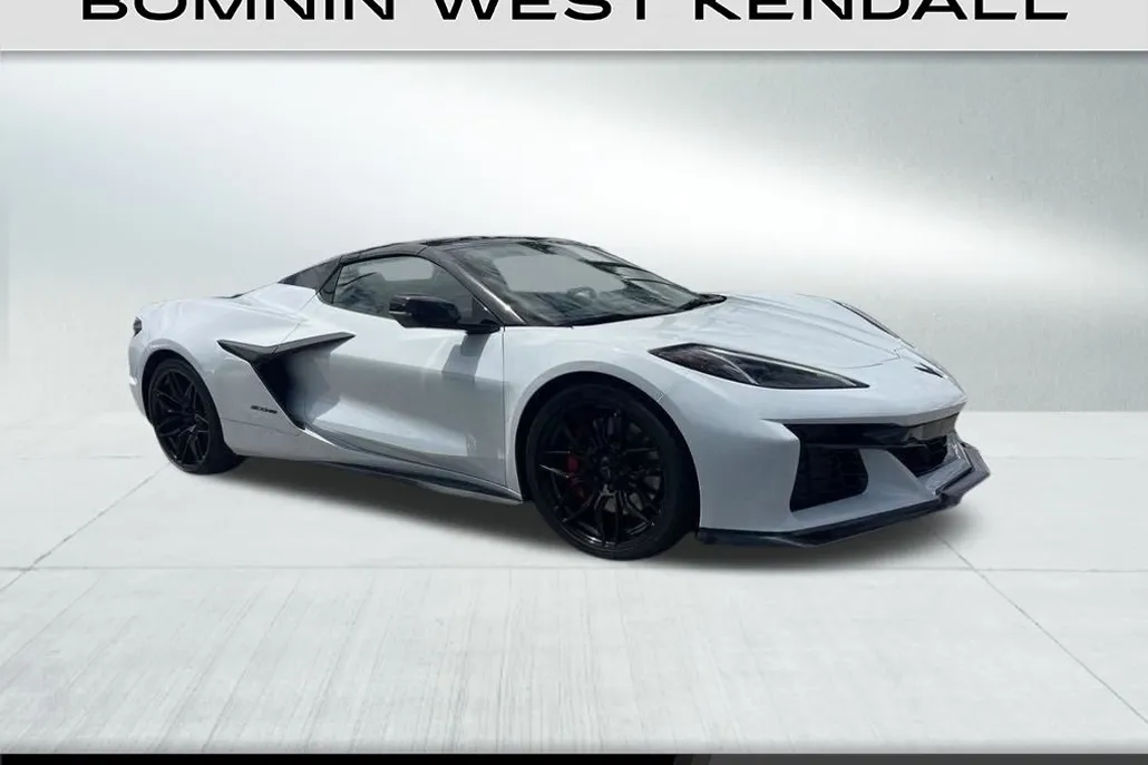 2023 Chevrolet Corvette Z06 3LZ photo 1