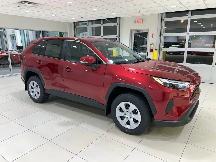 2025 Toyota RAV4 LE photo 1