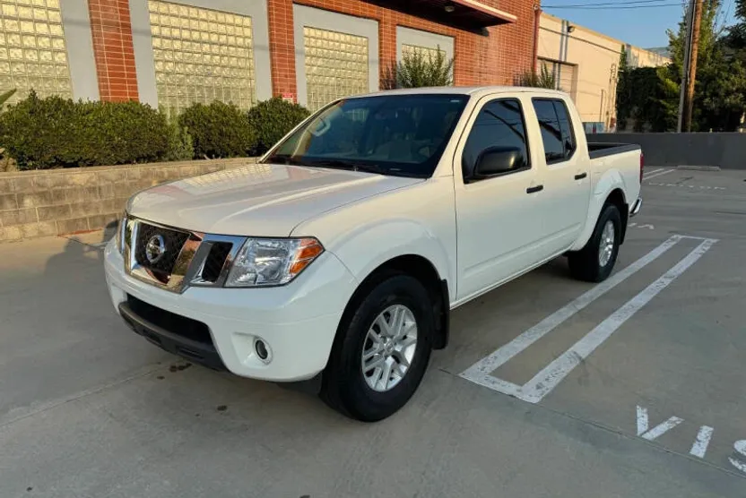 2021 Nissan Frontier SV photo 1