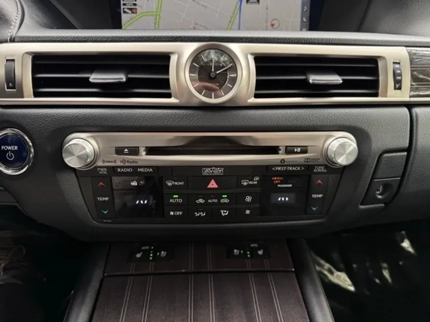 2016 Lexus GS 450h photo 22