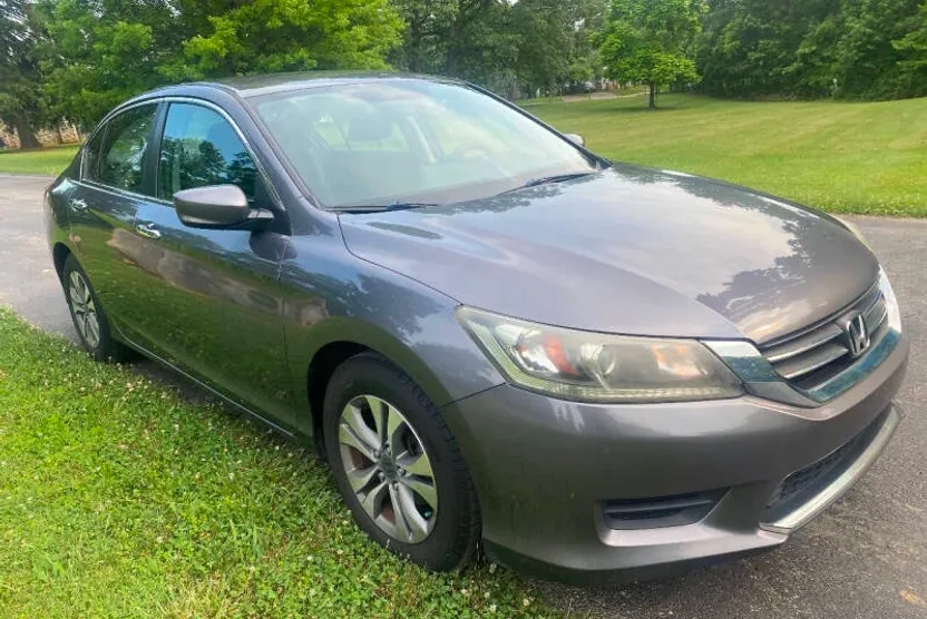 2013 Honda Accord LX photo 1